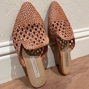 Slightly worn, Chinese laundry slip ons